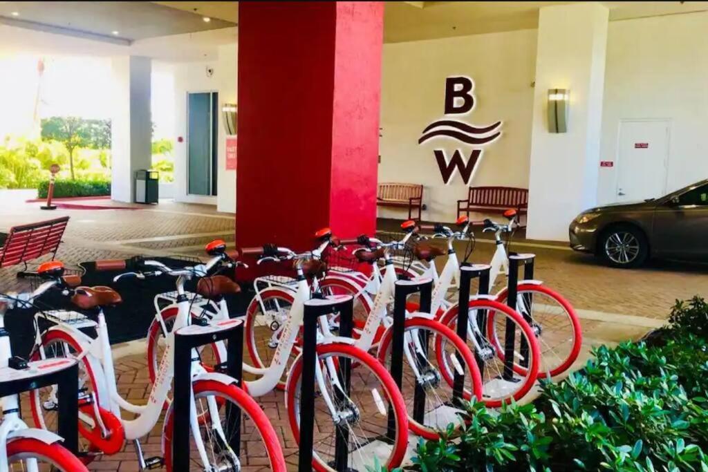 Beachwalk Resort & Condos Hallandale Beach Exterior photo